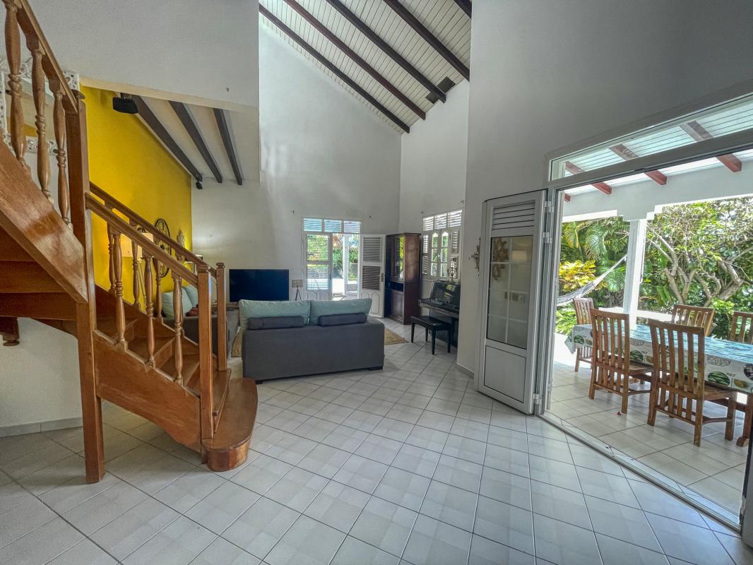 15.Location villa piscine Saint François Guadeloupe_Salon